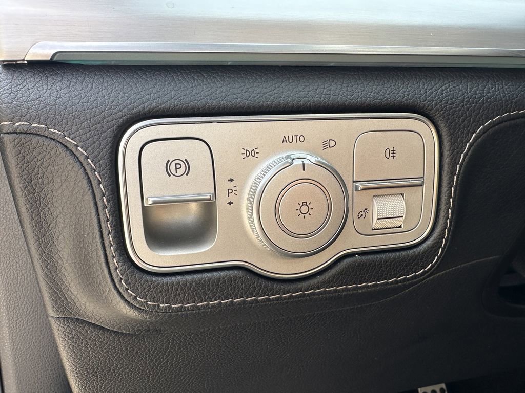 Certified 2023 Mercedes-Benz GLE 53 AMG 4MATIC Coupe w/ Parking Assistance Package image 36