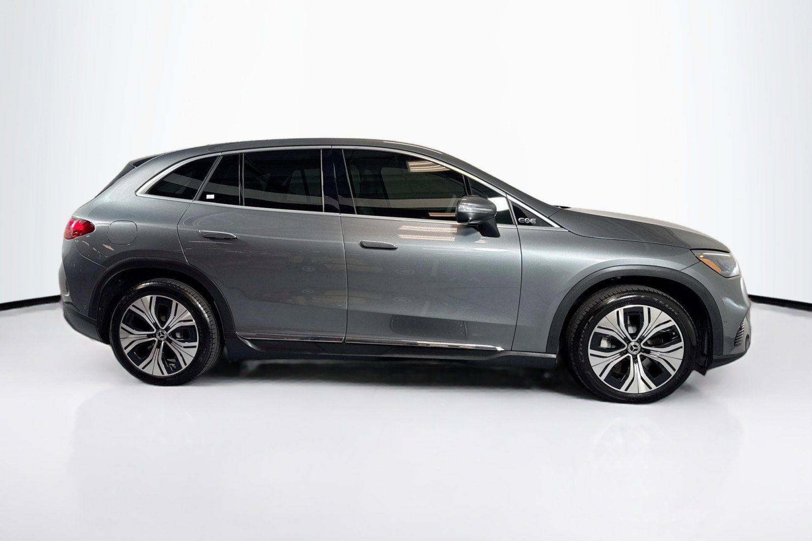 Certified 2023 Mercedes-Benz EQE 350+ SUV image 4