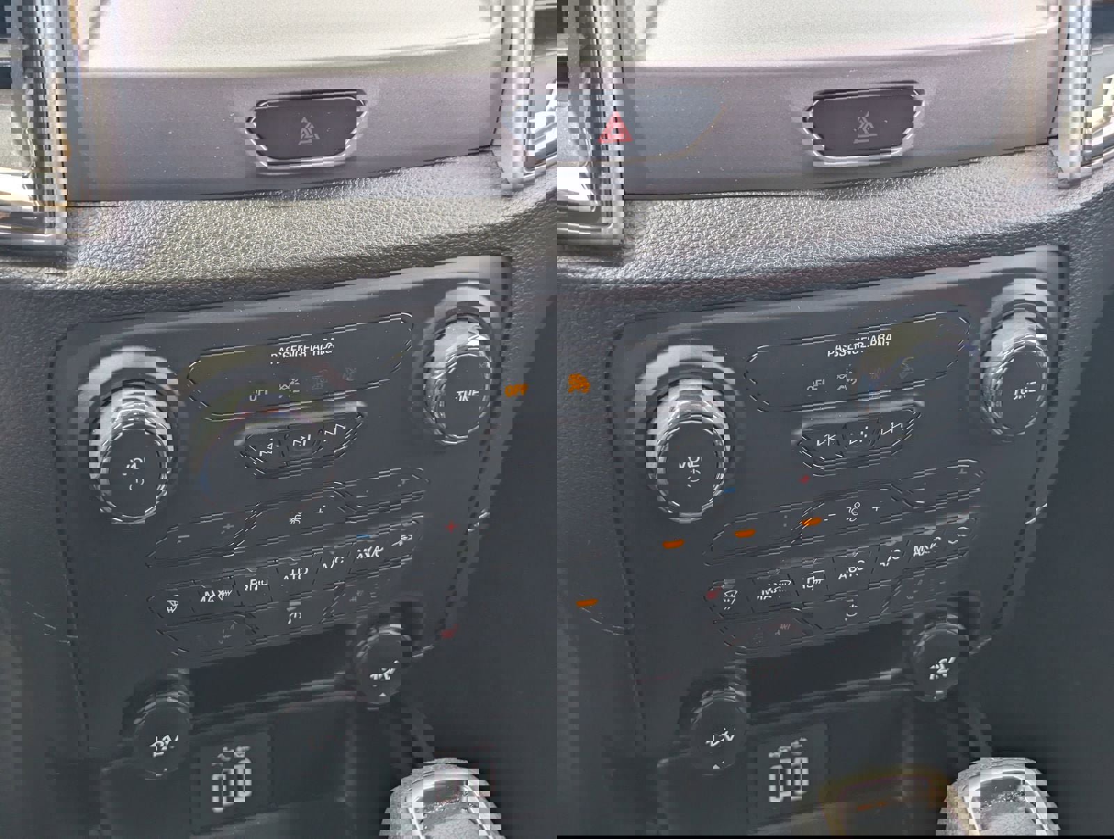 Certified 2023 Ford Ranger XLT w/ Equipment Group 302A High image 23