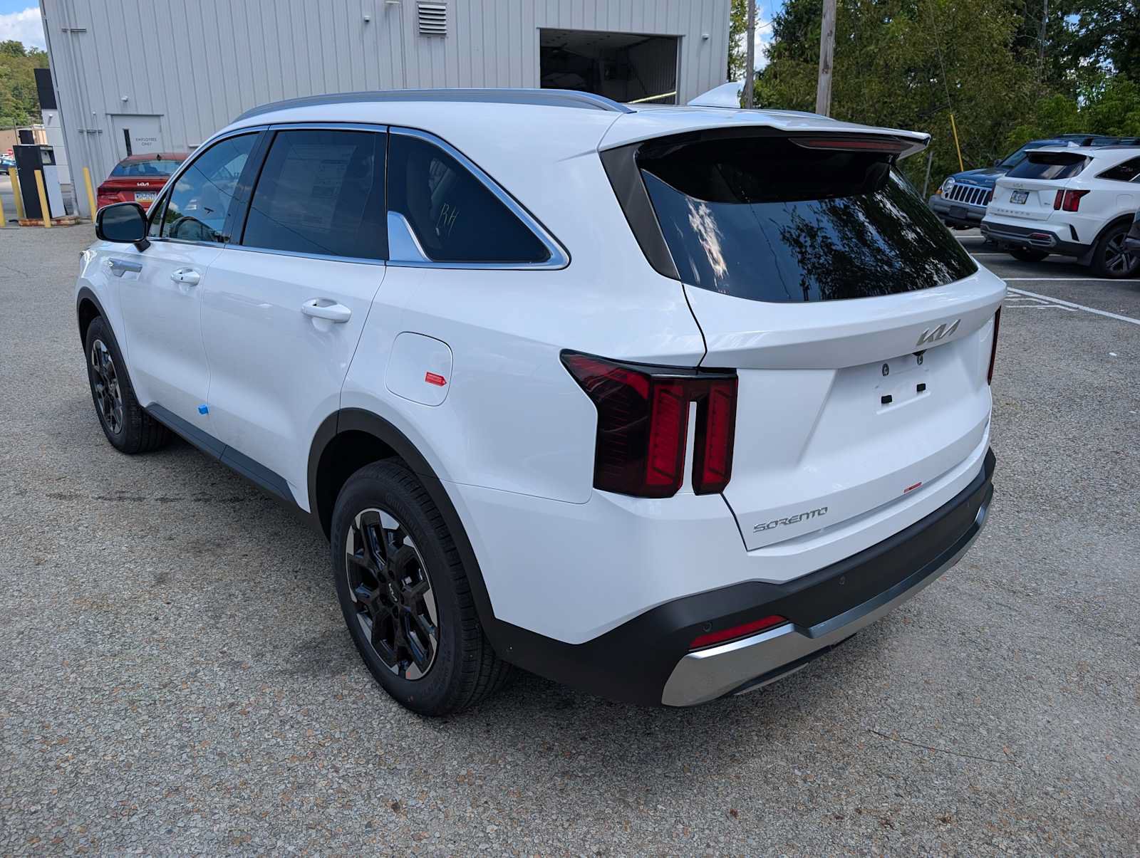 New 2026 Kia Sorento S AWD/4WD image 9