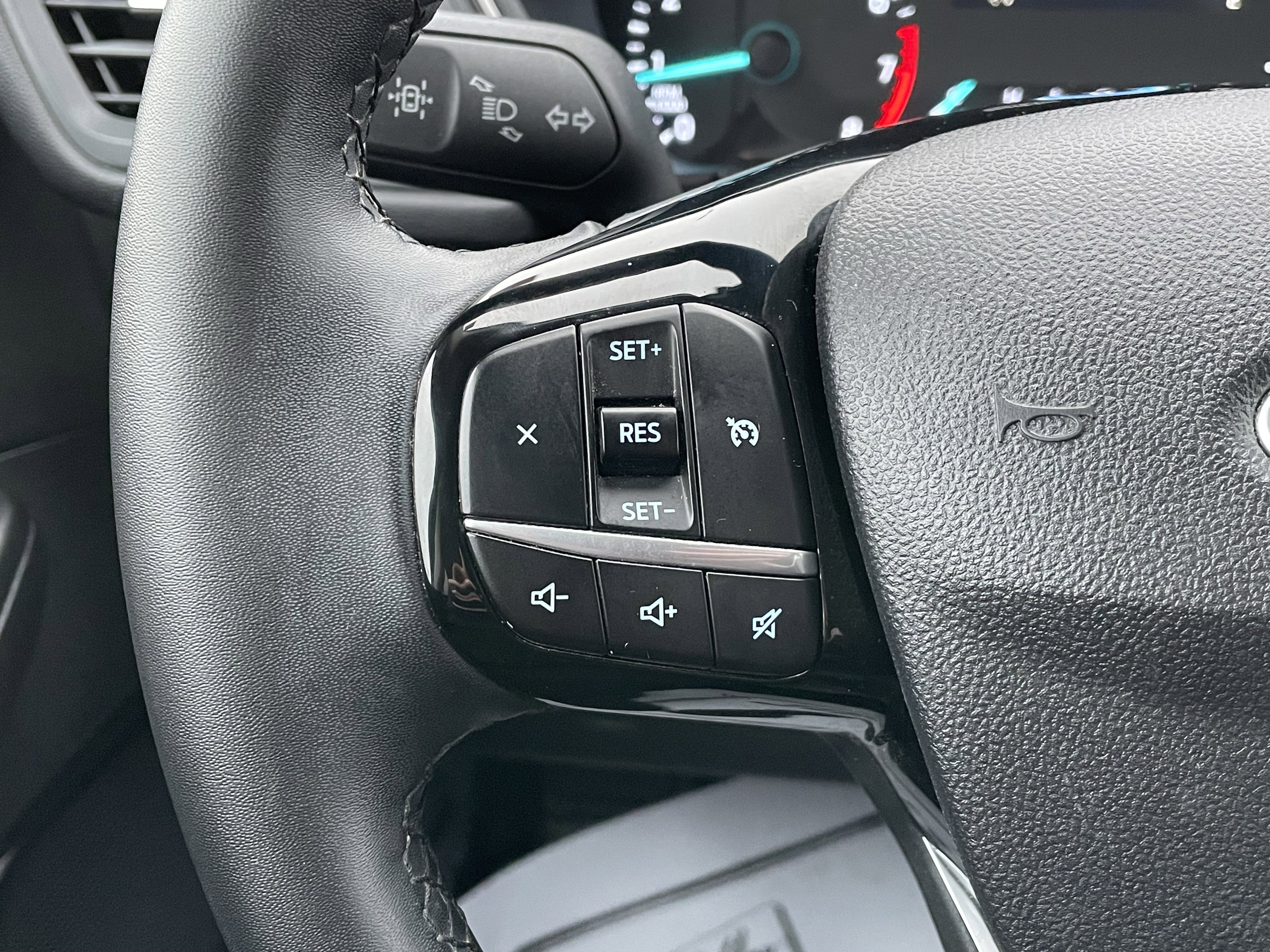 Used 2022 Ford Escape SE w/ Convenience Package image 20