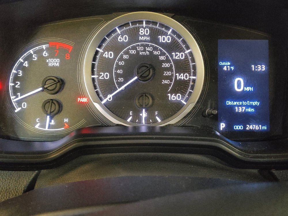 Used 2021 Toyota Corolla LE image 23