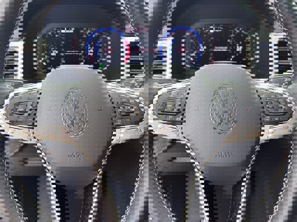 Used 2021 Volkswagen Atlas SEL w/ MDO Package (Bench Seat) image 14