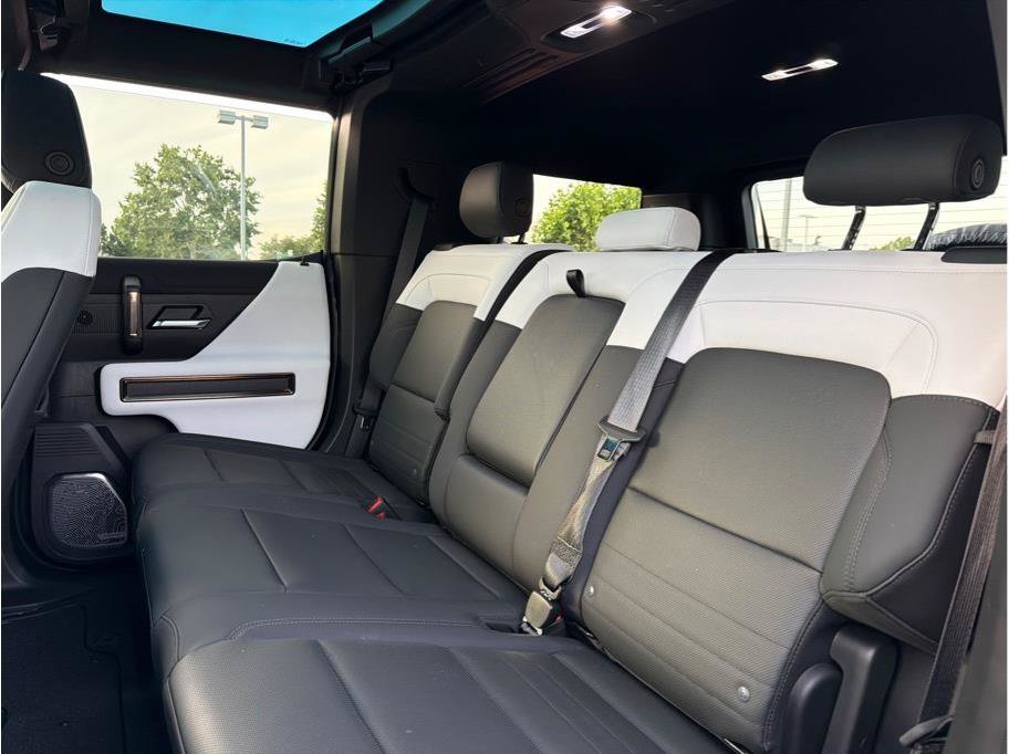 Used 2024 GMC Hummer EV 3X w/ Omega Edition AWD/4WD image 33