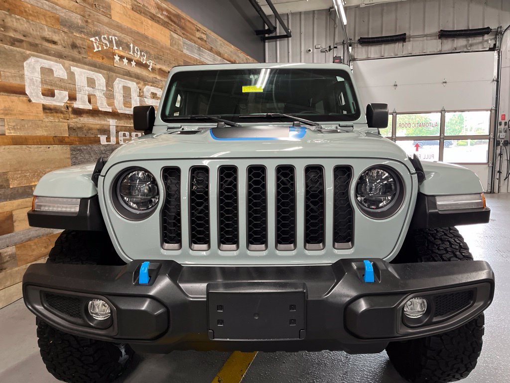 Used 2023 Jeep Wrangler Unlimited Rubicon 4xe w/ Cold Weather Group AWD/4WD image 6