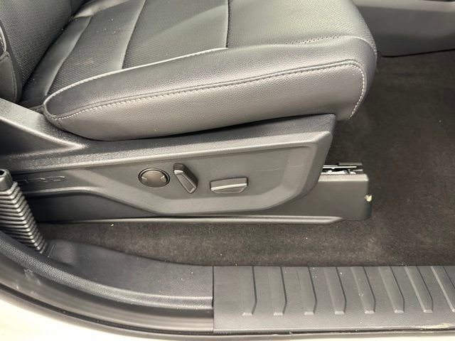 New 2025 Ford F150 Lariat w/ Equipment Group 501A Mid image 14