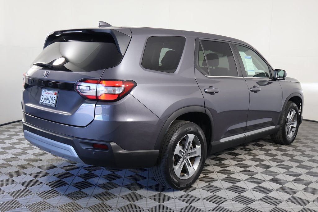 Used 2024 Honda Pilot EX-L image 4