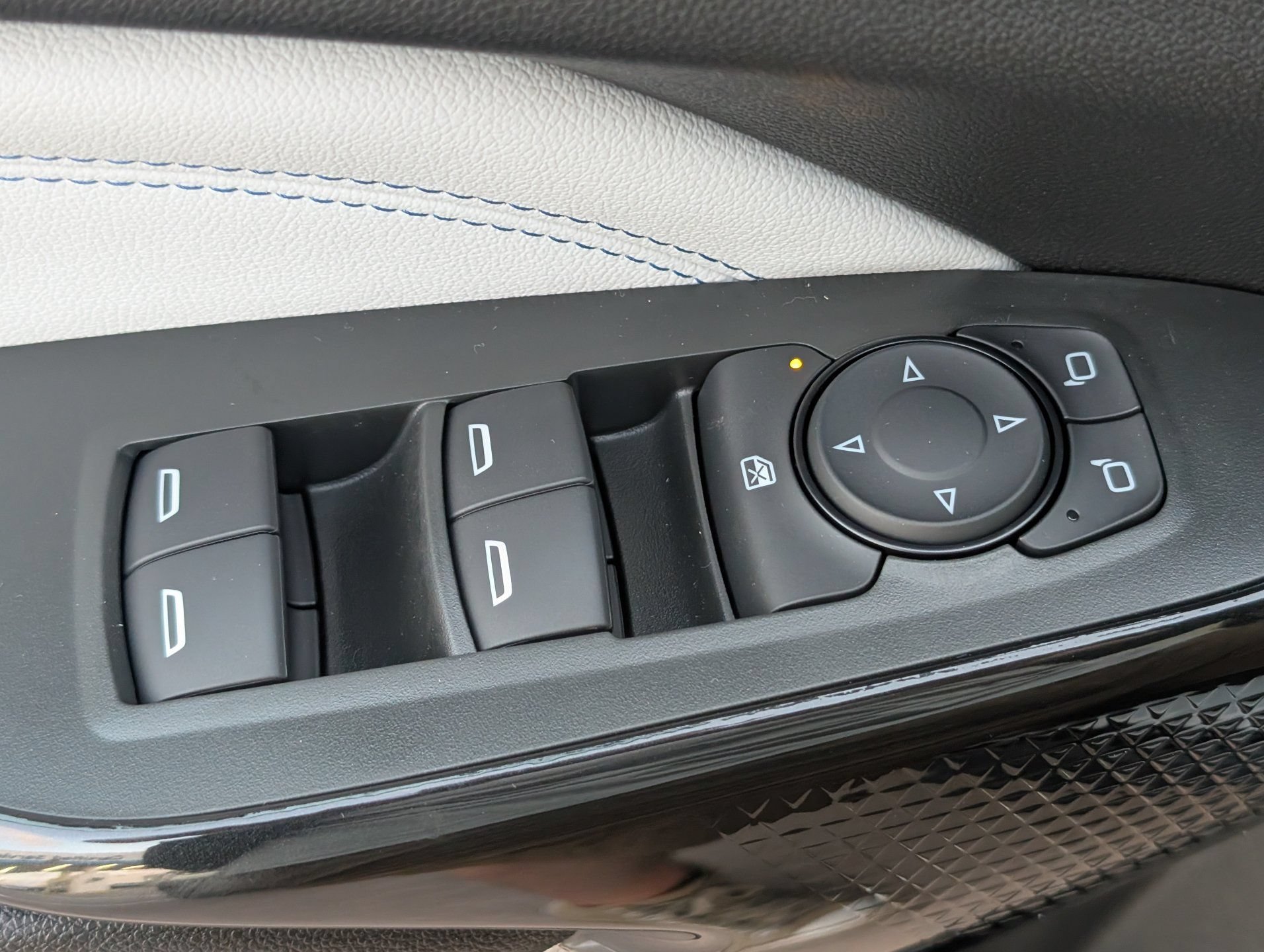 New 2026 Chevrolet Trax LT w/ Driver Confidence Package FWD image 19