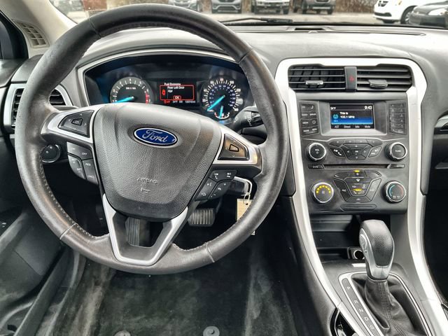 Used 2016 Ford Fusion SE w/ Equipment Group 201A FWD image 12