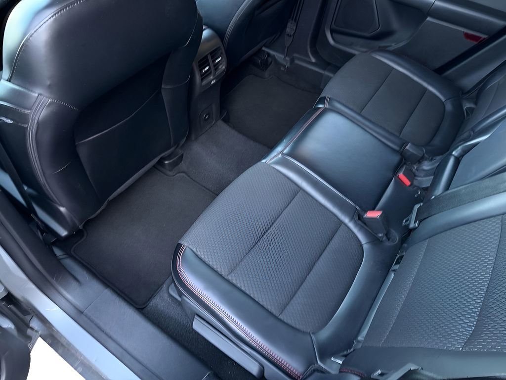 Used 2024 Ford Escape ST-Line image 16