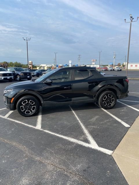 Used 2023 Hyundai Santa Cruz SEL w/ Activity Package FWD image 3
