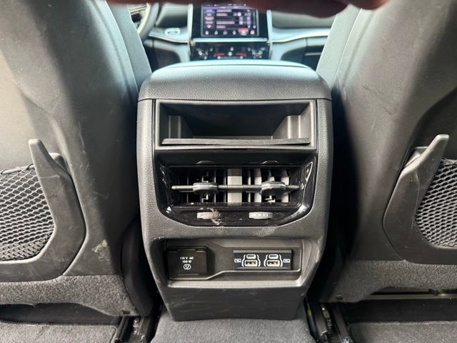 Used 2023 Jeep Grand Cherokee Altitude AWD/4WD image 41