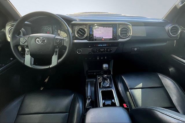 Used 2018 Toyota Tacoma TRD Sport w/ TRD Premium Sport Package image 7