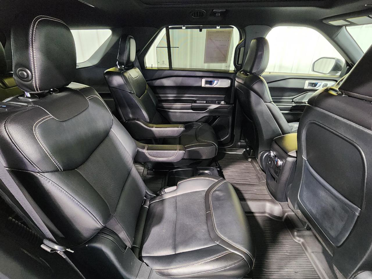 Used 2020 Ford Explorer ST w/ Premium Technology Package image 38