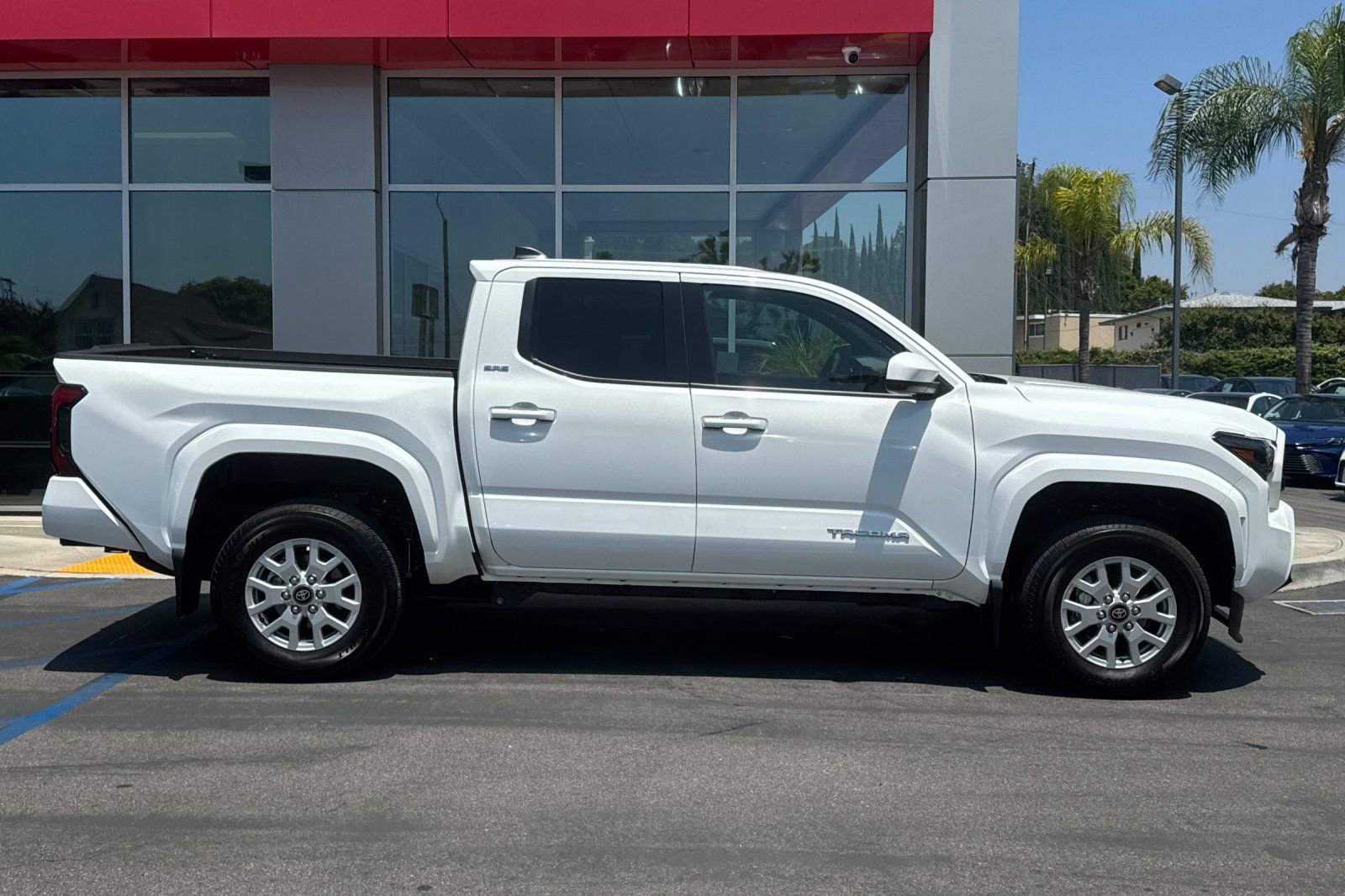Certified 2025 Toyota Tacoma SR5 RWD image 4