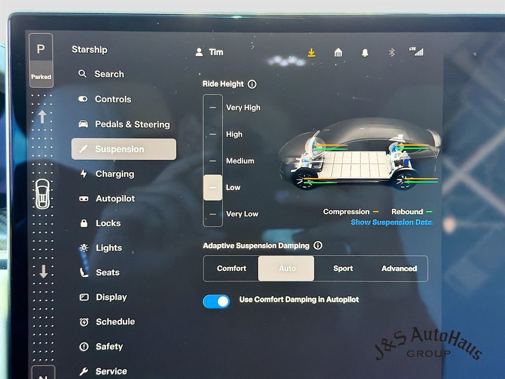 Used 2022 Tesla Model X Plaid image 10