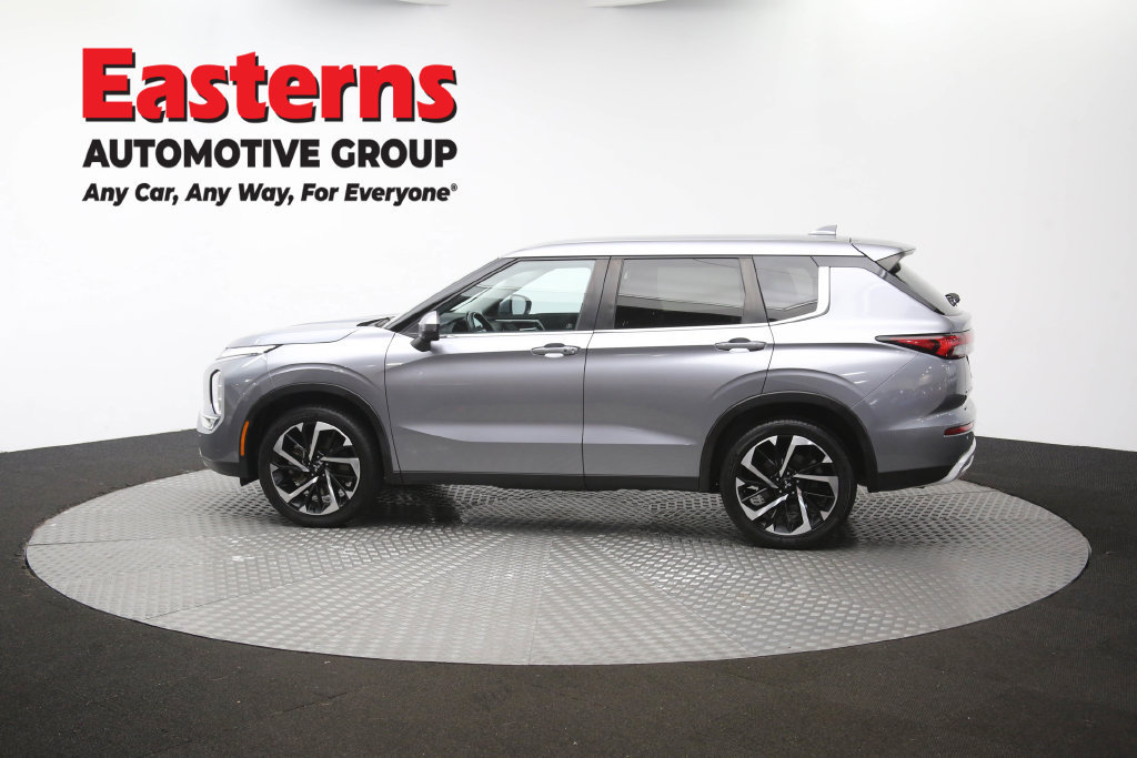 Used 2024 Mitsubishi Outlander SE FWD image 61