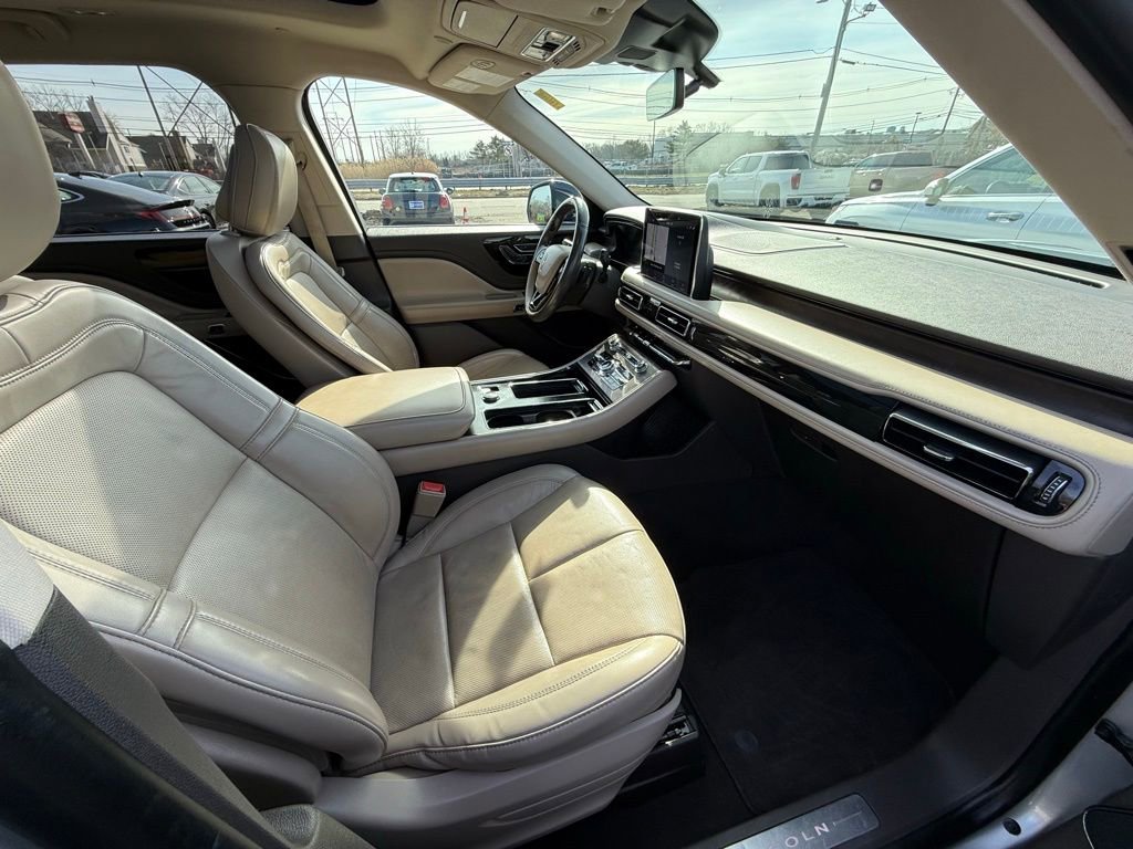 Used 2020 Lincoln Aviator Reserve w/ Equipment Group 201A image 21