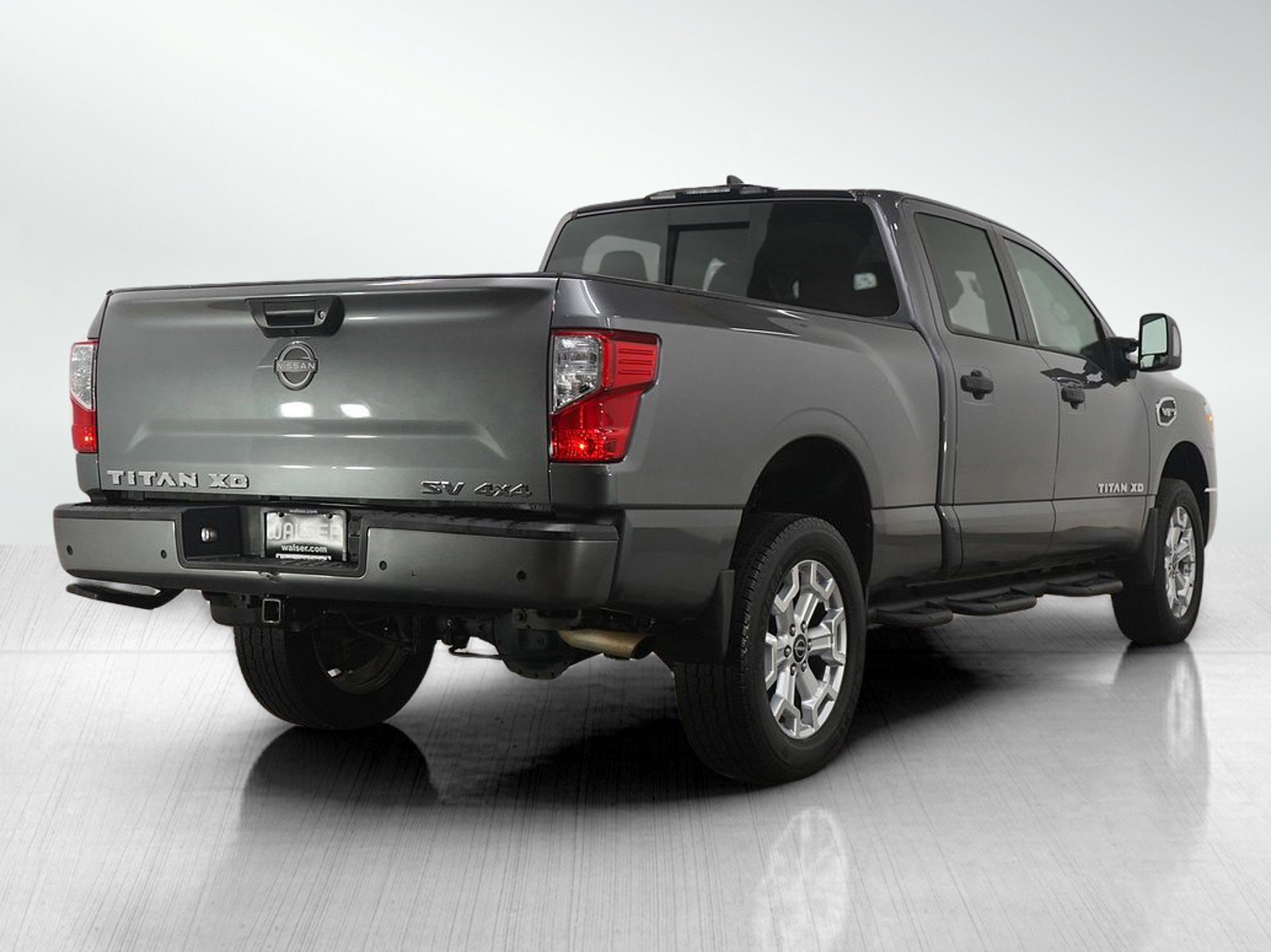 Used 2024 Nissan Titan SV w/ SV Convenience Package image 5