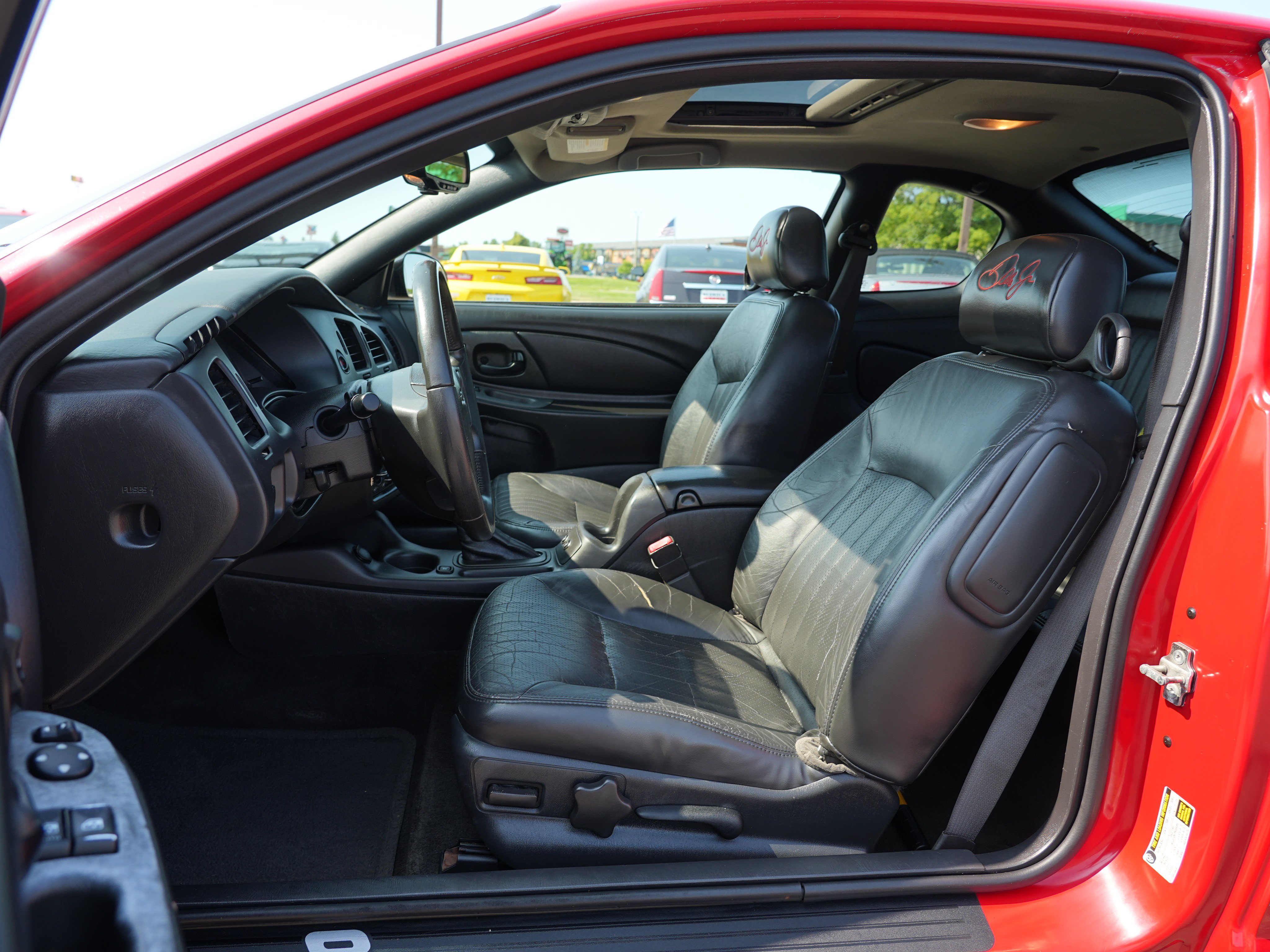 Used 2004 Chevrolet Monte Carlo SS w/ Dale Earnhardt Jr. Package FWD image 17