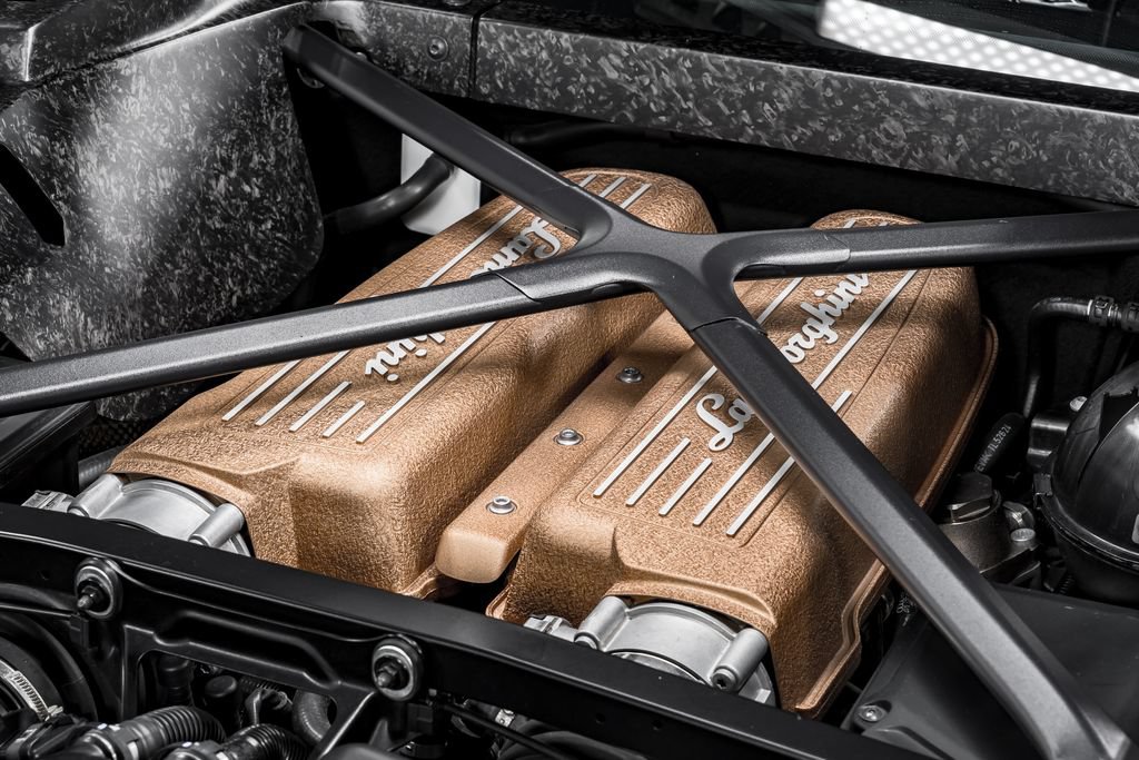 Used 2018 Lamborghini Huracan Performante AWD/4WD image 53