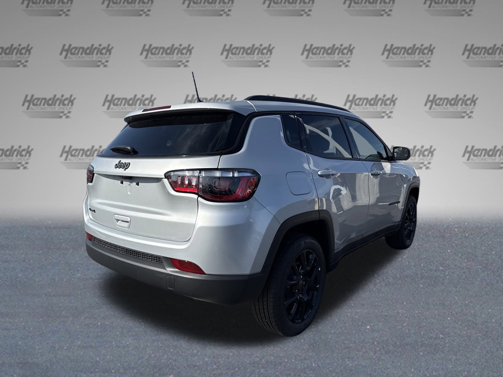 New 2026 Jeep Compass Latitude image 8