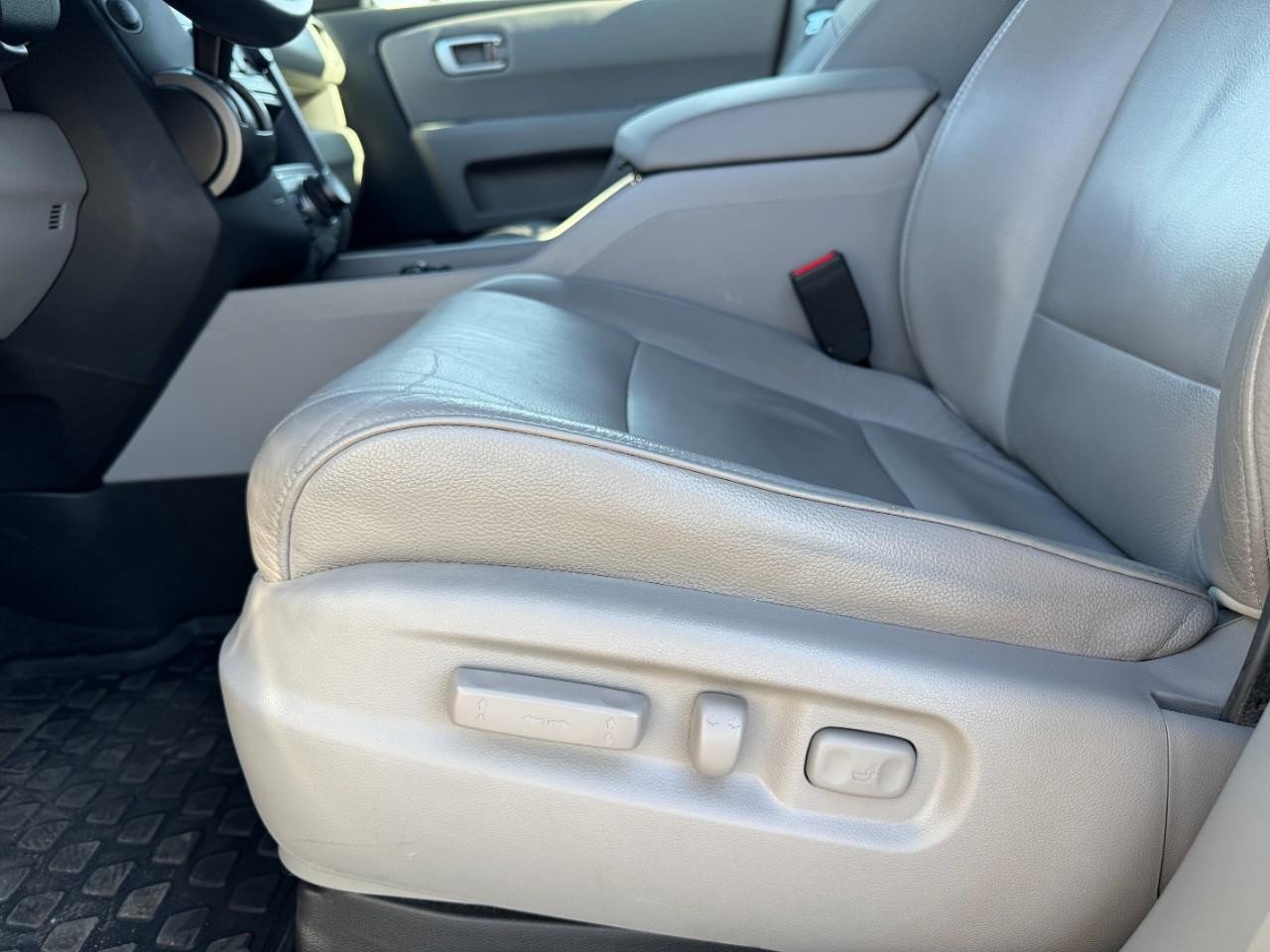 Used 2012 Honda Pilot EX-L image 17