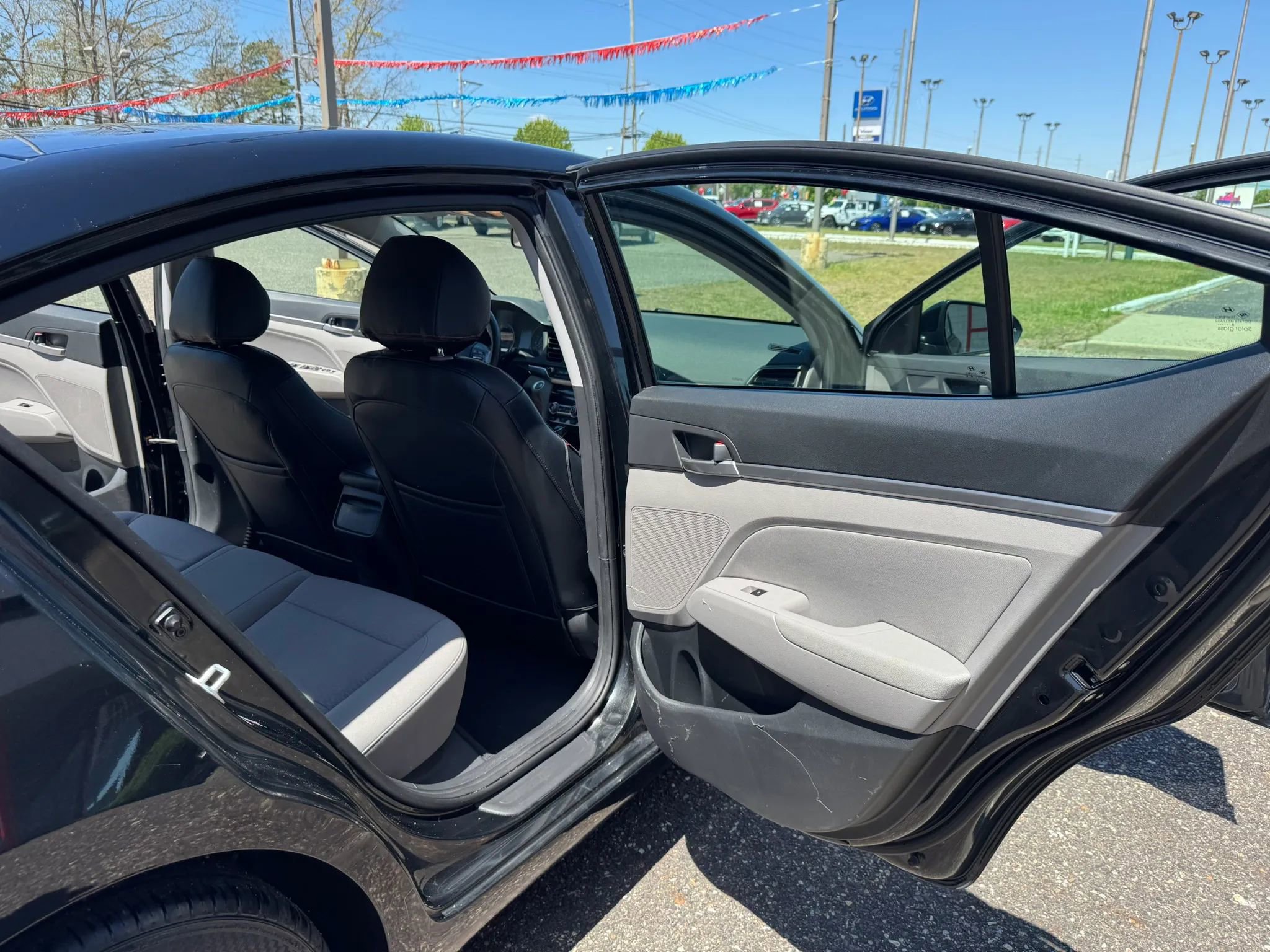 Used 2019 Hyundai Elantra Value Edition FWD image 14