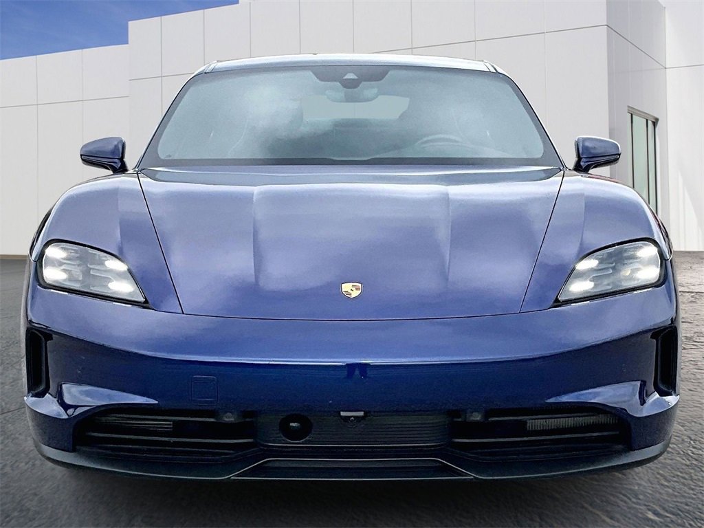 Used 2025 Porsche Taycan image 10
