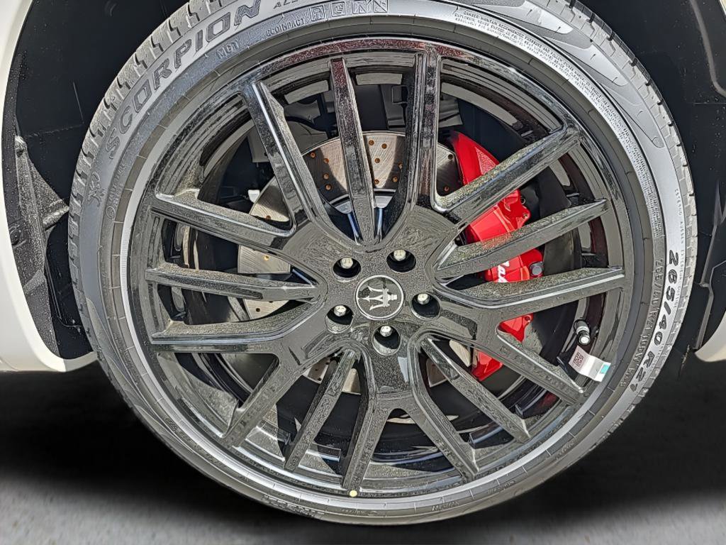 New 2024 Maserati Levante Modena Ultima image 11