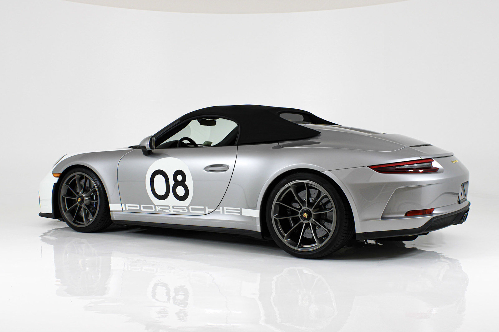 Used 2019 Porsche 911 Speedster RWD image 7