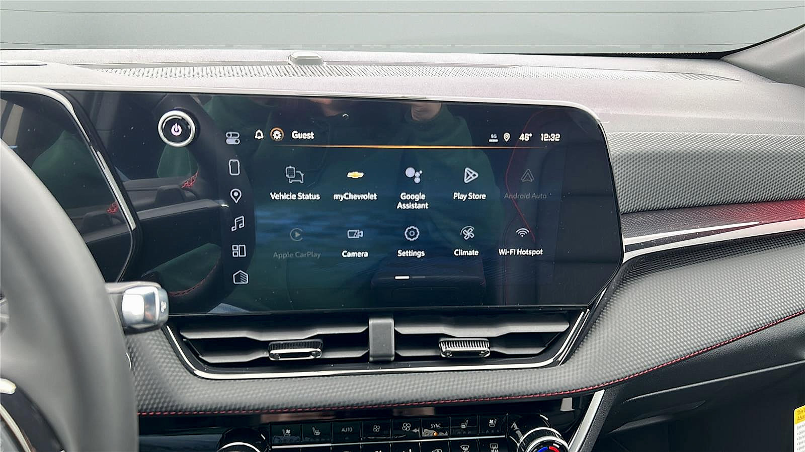 New 2026 Chevrolet Equinox RS w/ Convenience Package III FWD image 12