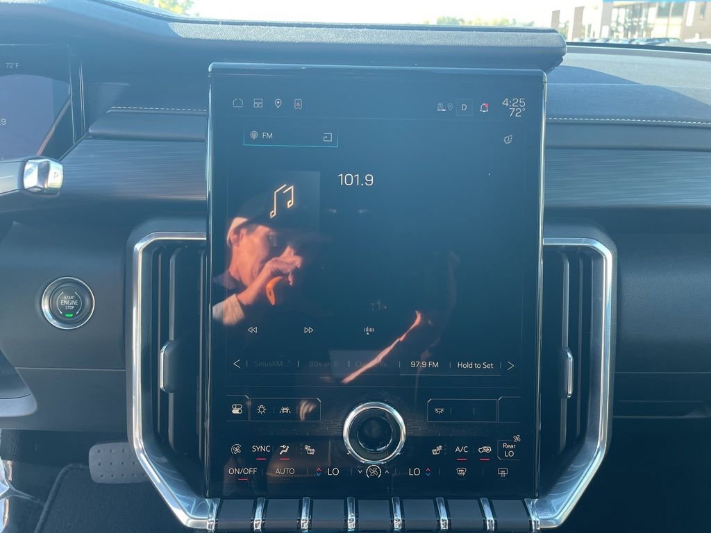 Used 2025 GMC Acadia Elevation FWD image 20