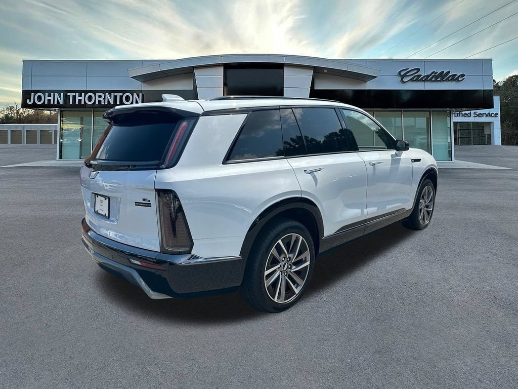 New 2027 Cadillac Vistiq Sport w/ LPO, Floor Liner Package AWD/4WD image 5