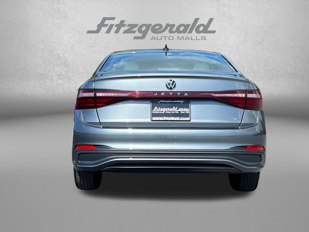 Used 2025 Volkswagen Jetta SE FWD image 7