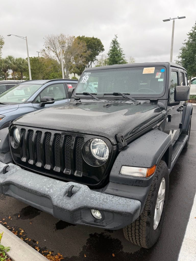 Used 2019 Jeep Wrangler Unlimited Sport S image 2