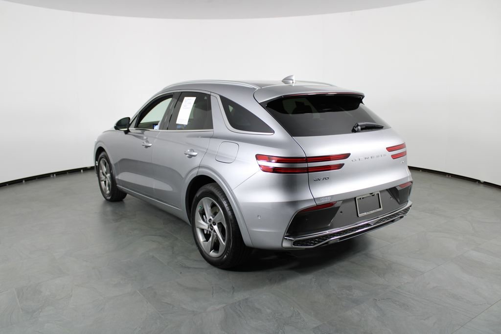 Used 2026 Genesis GV70 2.5T Advanced image 3