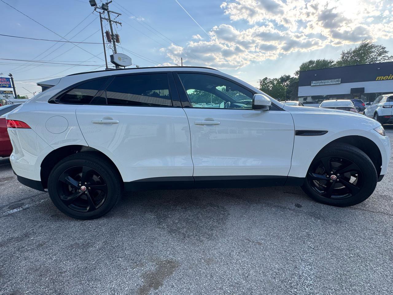 Used 2018 Jaguar F-PACE Premium AWD/4WD image 9