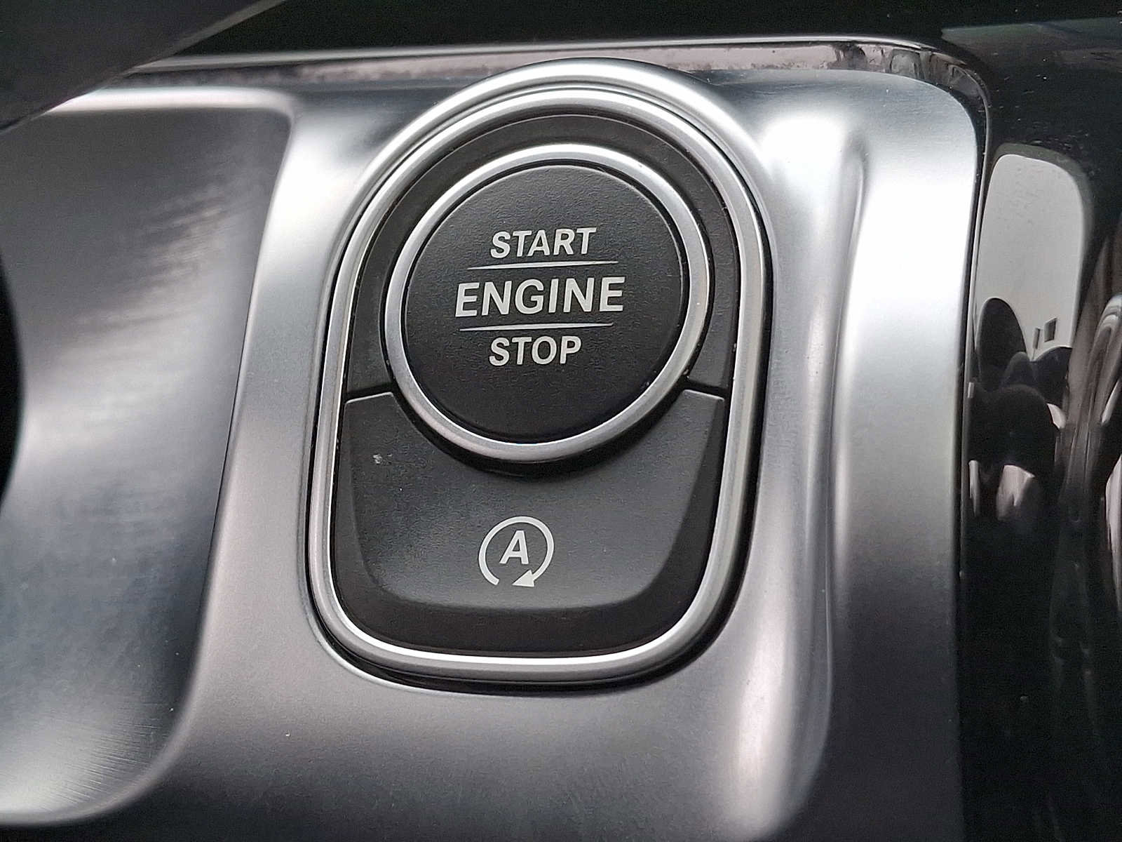 Certified 2023 Mercedes-Benz GLB 250 4MATIC image 19
