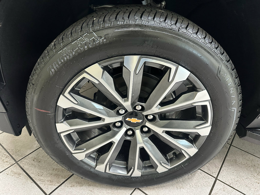 New 2026 Chevrolet Tahoe High Country w/ Sun And Tow Package image 17