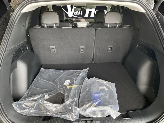New 2026 Ford Escape SE w/ PHEV Premium Package image 15