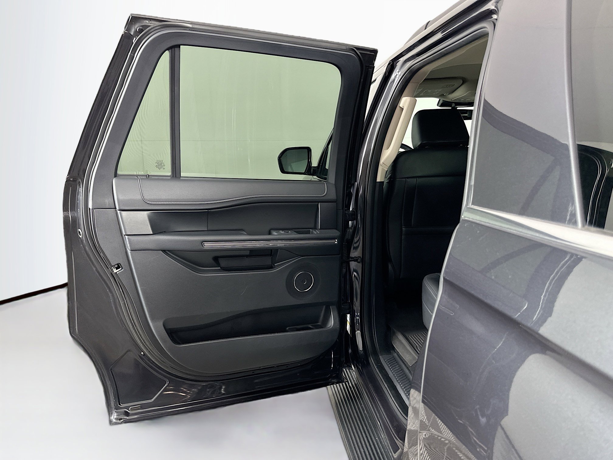 Used 2024 Ford Expedition Max XLT image 26