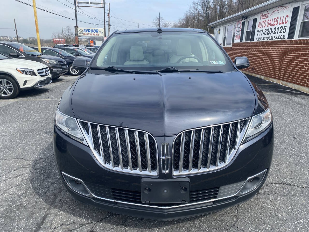 Used 2014 Lincoln MKX AWD w/ Equipment Group 102A image 2