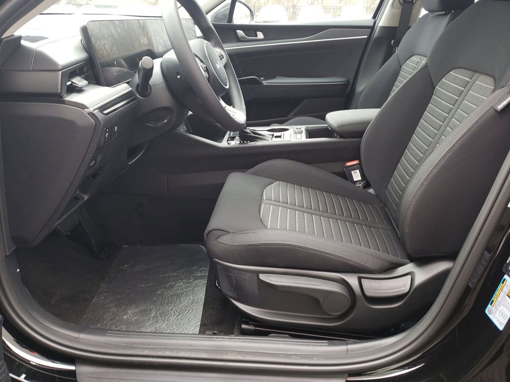 New 2026 Kia K5 LXS FWD image 14