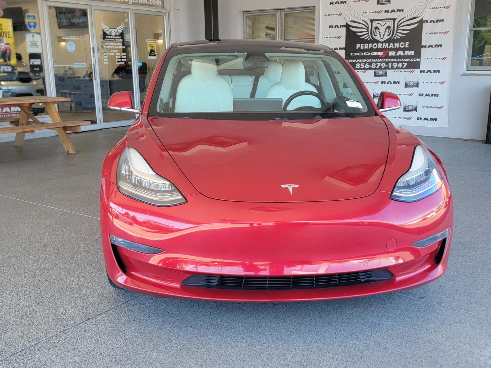 Used 2018 Tesla Model 3 image 3