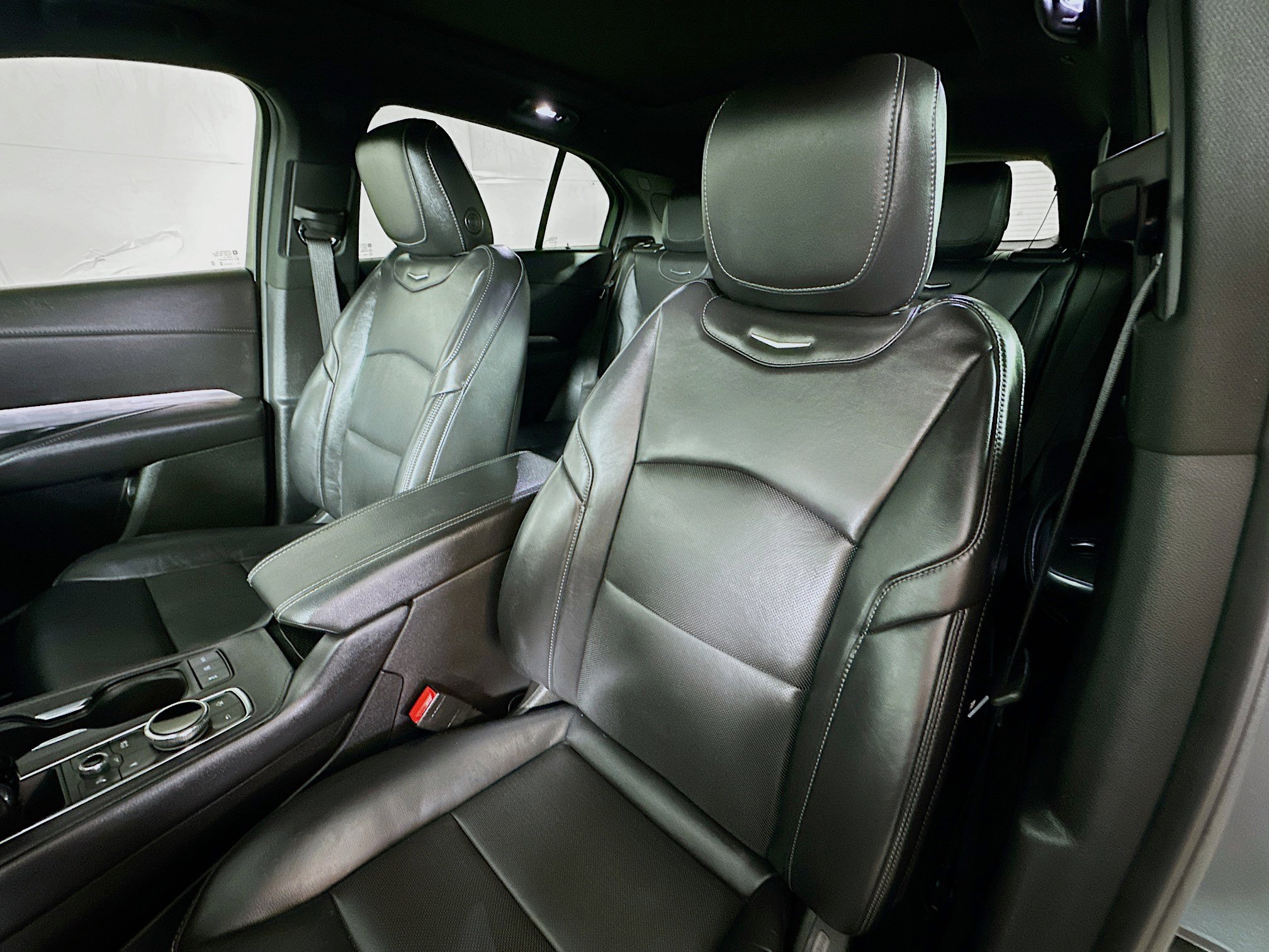 Used 2024 Cadillac XT4 Premium Luxury image 20