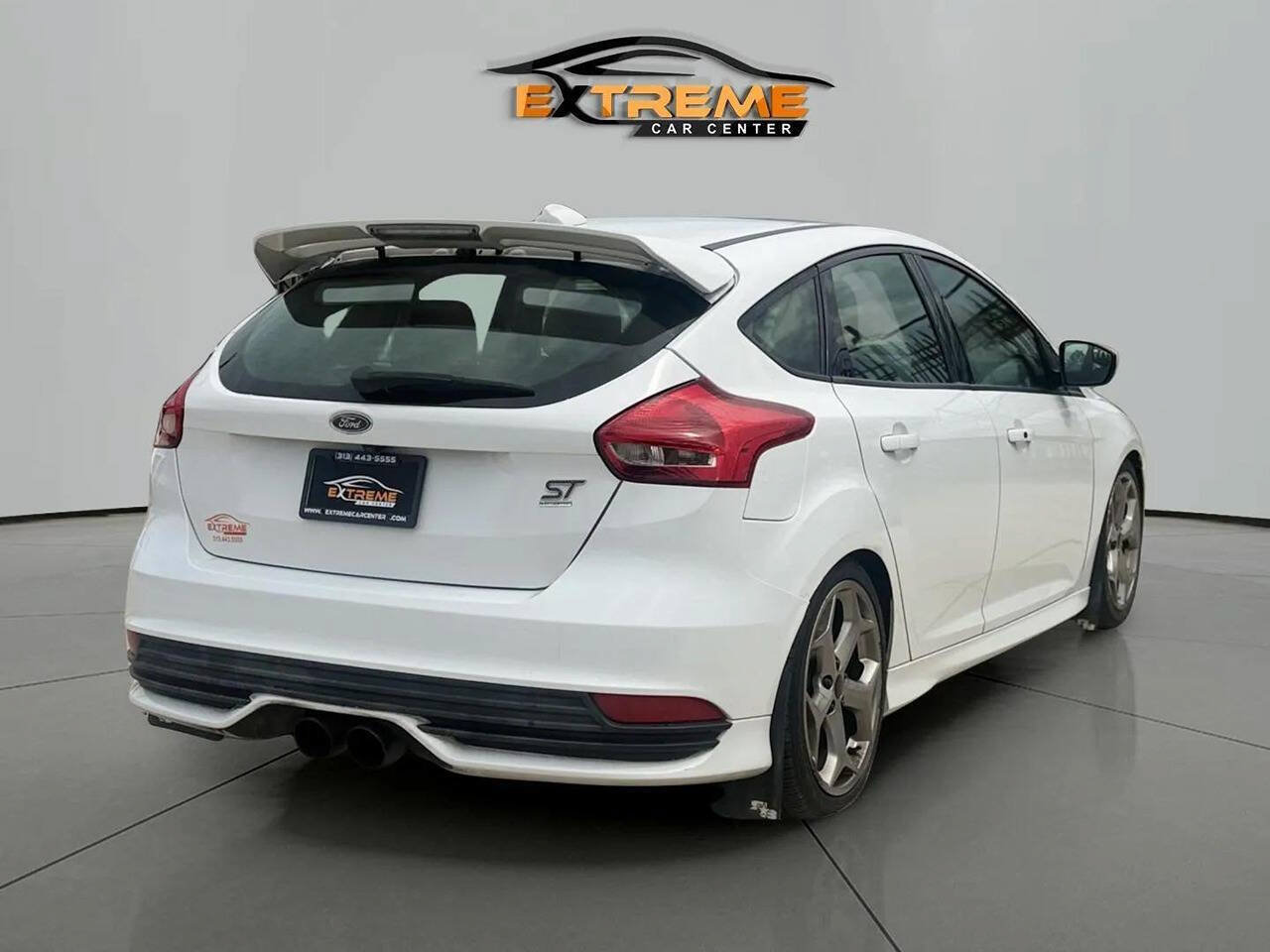 Used 2016 Ford Focus ST w/ Equipment Group 401A FWD image 7