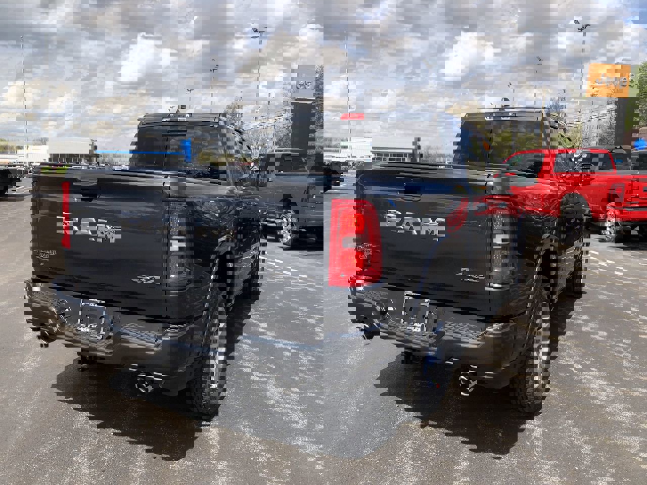 New 2026 RAM 1500 4x4 Crew Cab image 13