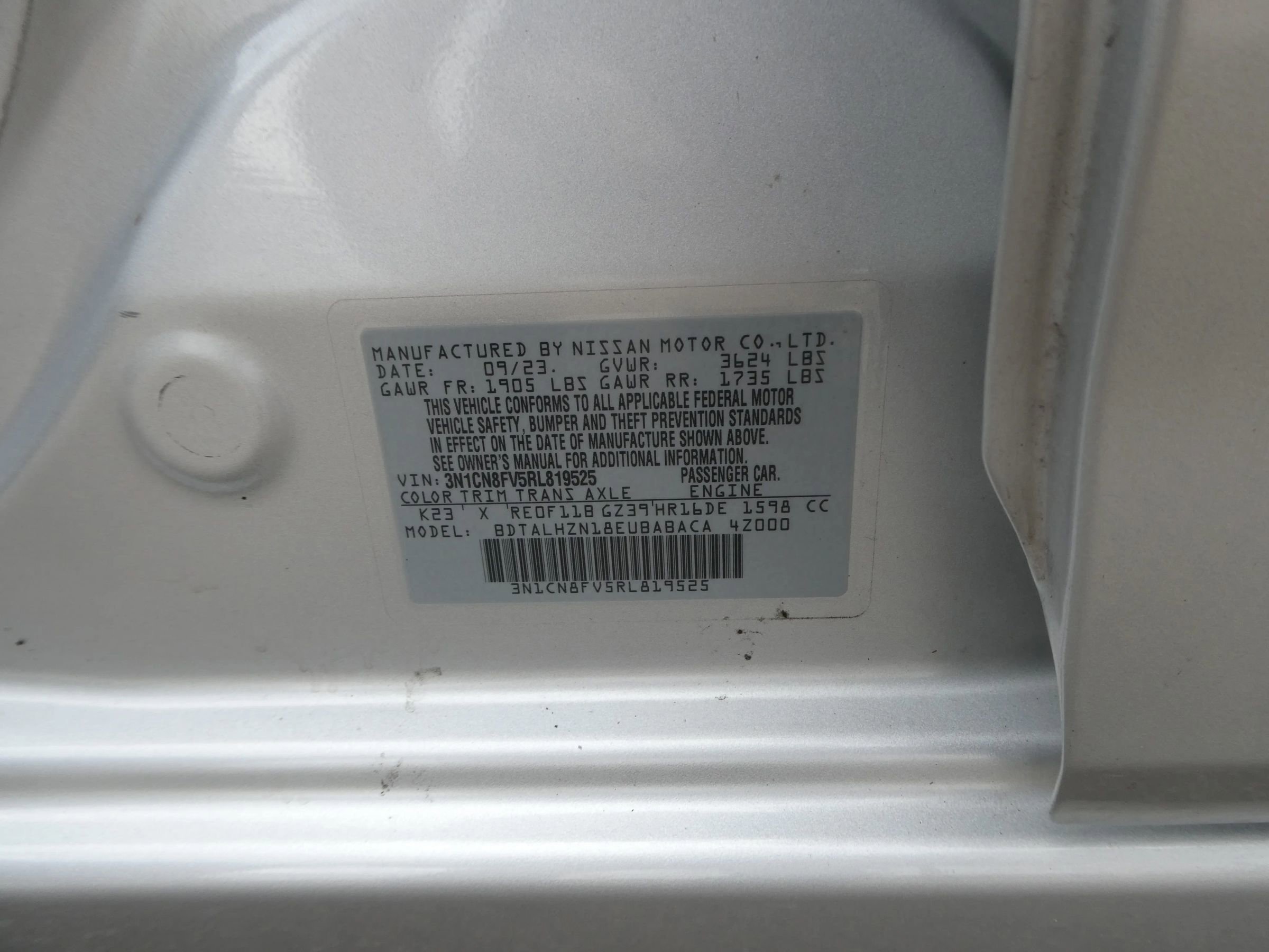 Used 2024 Nissan Versa SR w/ Trunk Package image 7