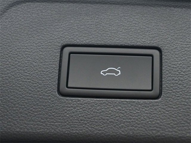 New 2025 Volkswagen Atlas SEL image 27